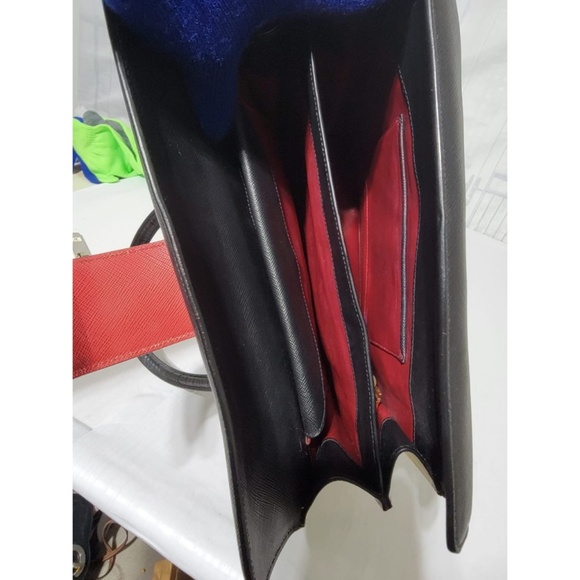 Authentic PRADA Saffiano Tri-Color Turn Lock Bianco Rosso Bag Black - Picture 8 of 14